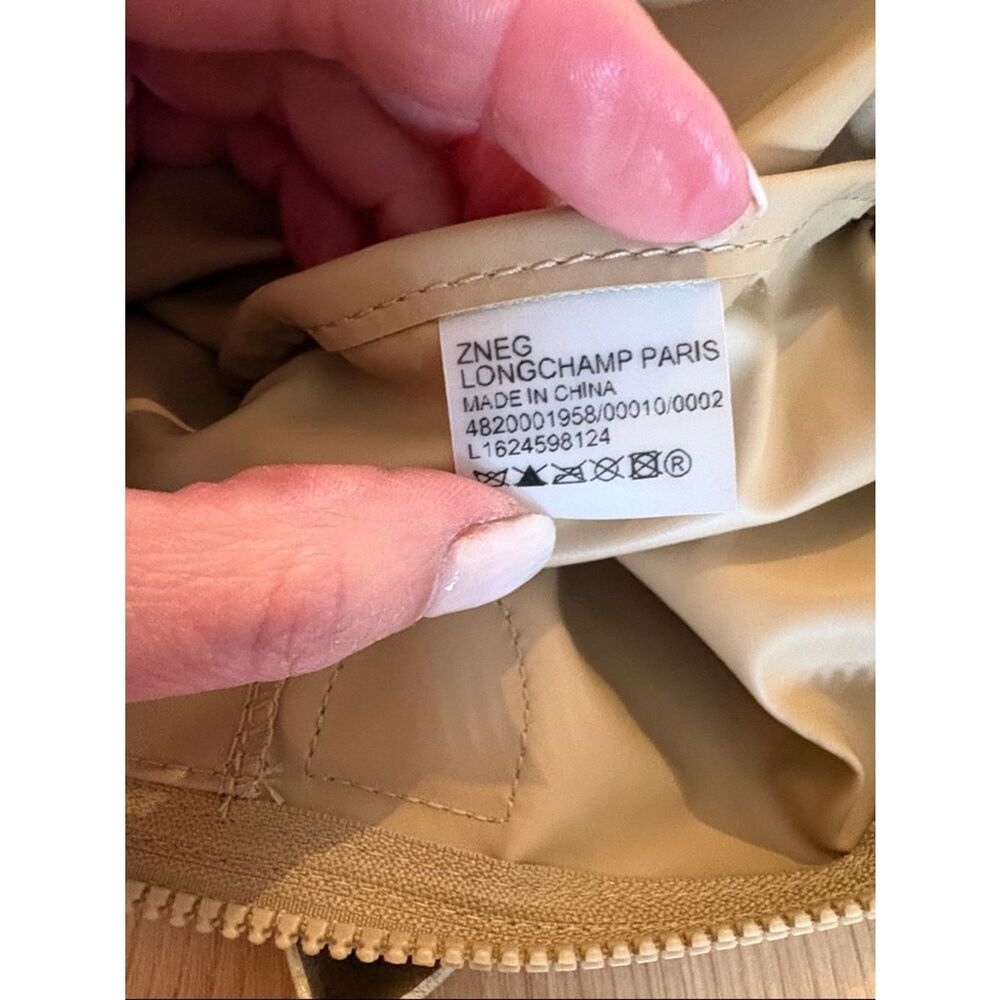 Longchamp Large Foldable Travel Tote in Beige - Picture 13 of 14